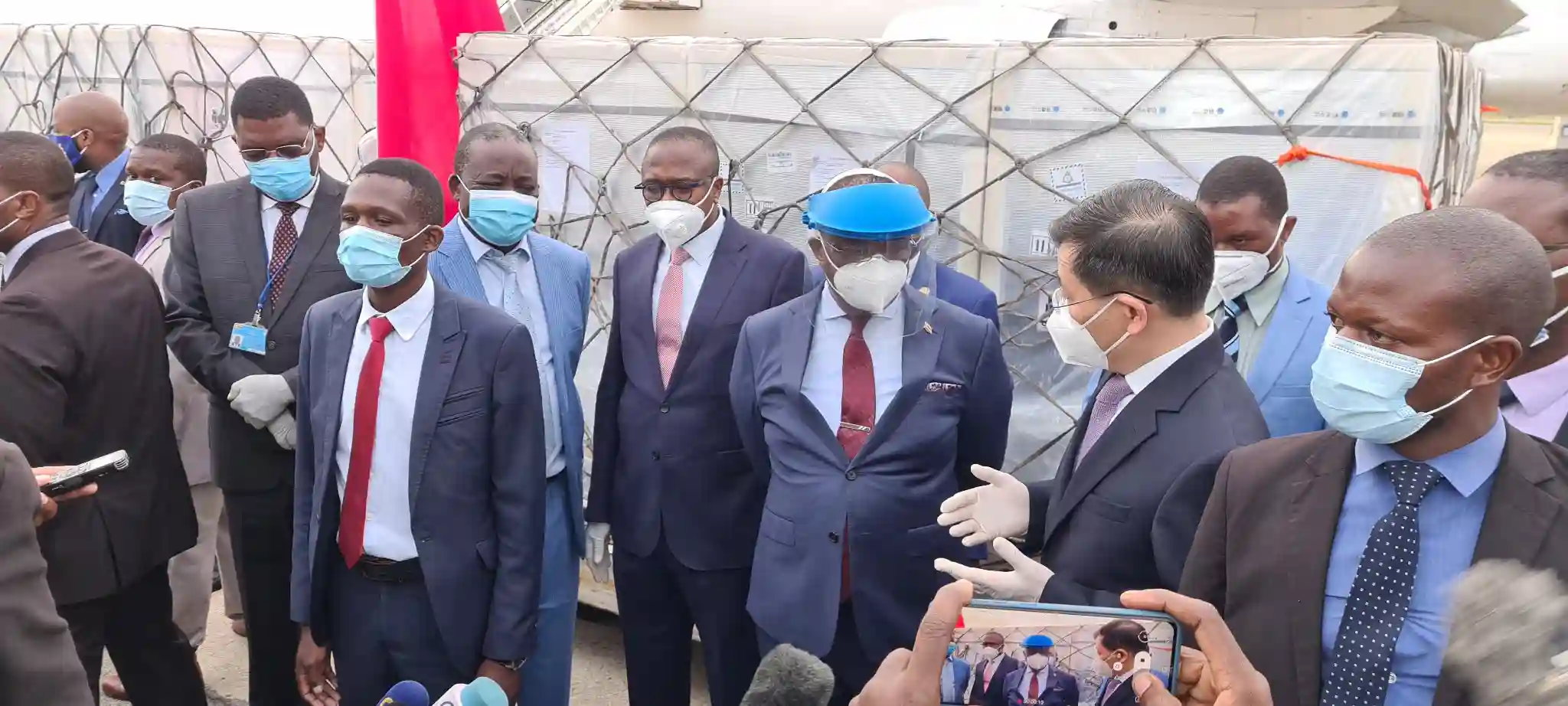 Zimbabwe Receives First Coronavirus Vaccines From China
