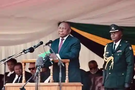 Zimbabweans Send Strong Message To SA By "Seriously Embarrassing" Ramaphosa